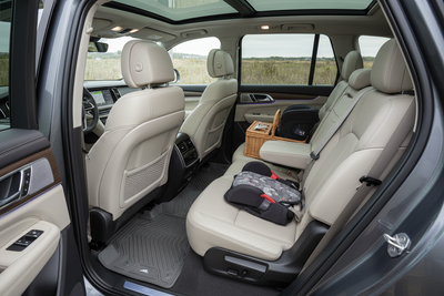 Custom Fit vs Universal Car Mats: Which One Fits Better